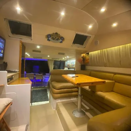 Exclusive 2 Botel Çeşme
