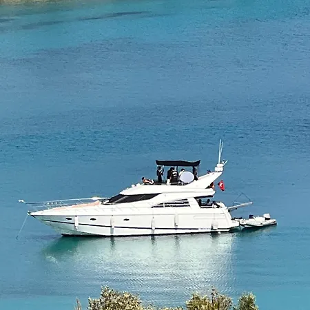 Exclusive 2 Botel *