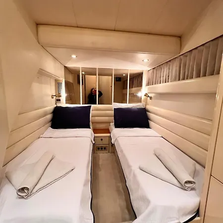 Botel Exclusive 2 Çeşme