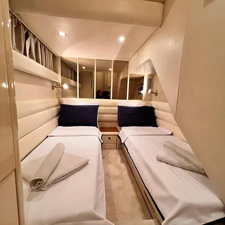 Exclusive 2 Botel *