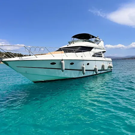 Exclusive 2 Botel