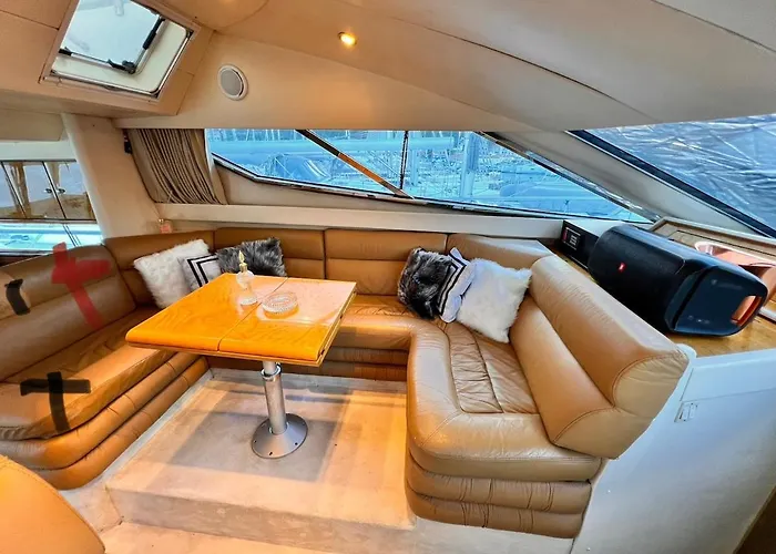 Exclusive 2 Ботель *