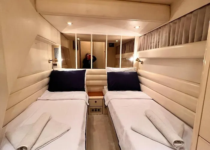 Bådhotel Exclusive 2 Çeşme