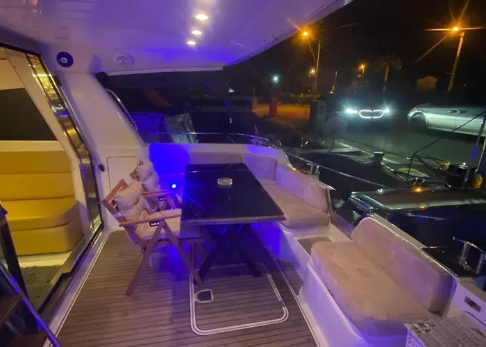 Bådhotel Exclusive 2 Çeşme