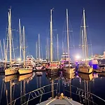 Exclusive 2 Hotel en barco