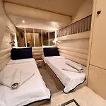 Exclusive 2 Hotel en barco *