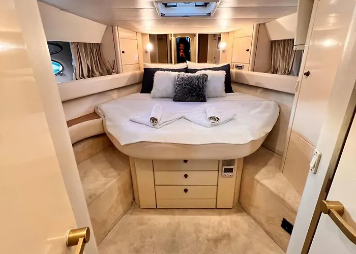 船屋 Exclusive 2 *