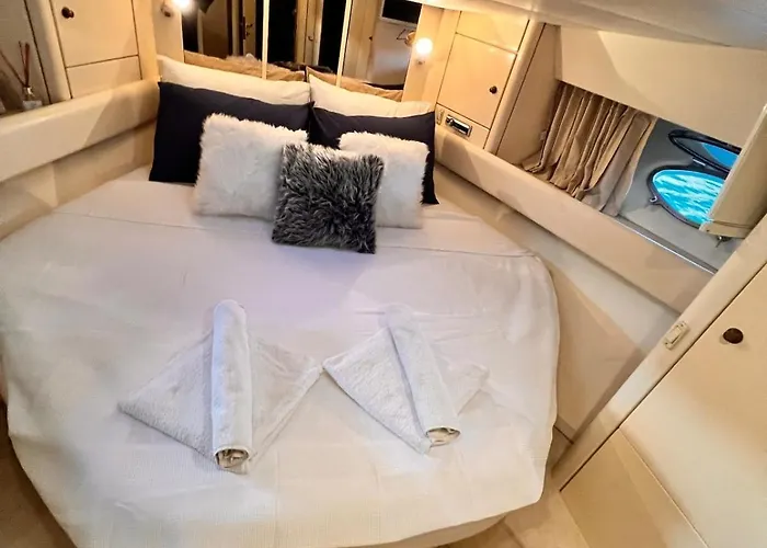 Exclusive 2 * Çeşme