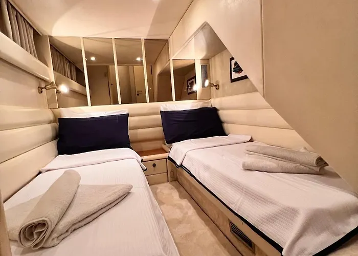 船屋 Exclusive 2 *